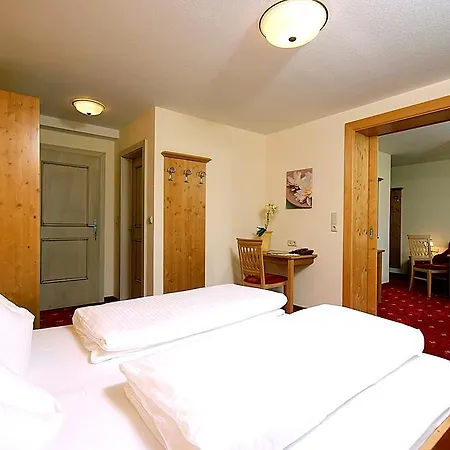 Hotel Maximilian Mayrhofen