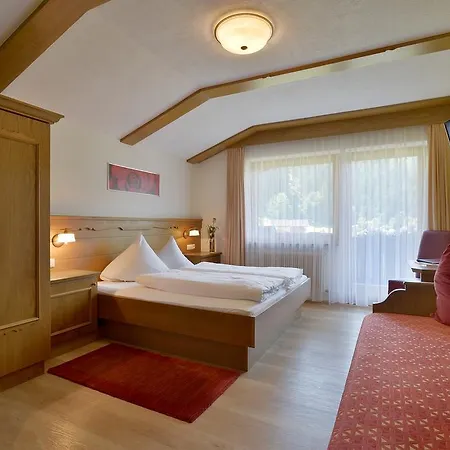 Maximilian 3* Mayrhofen