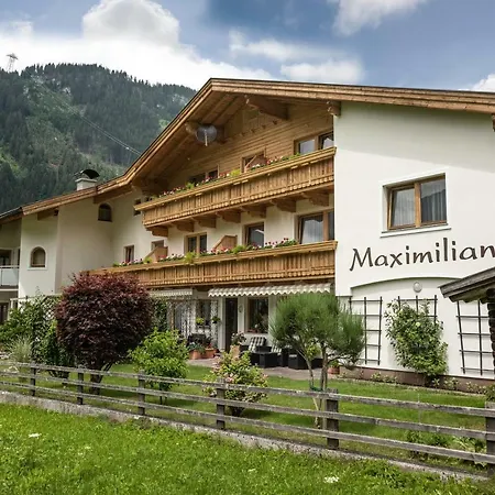 Maximilian マイヤーホーフェン